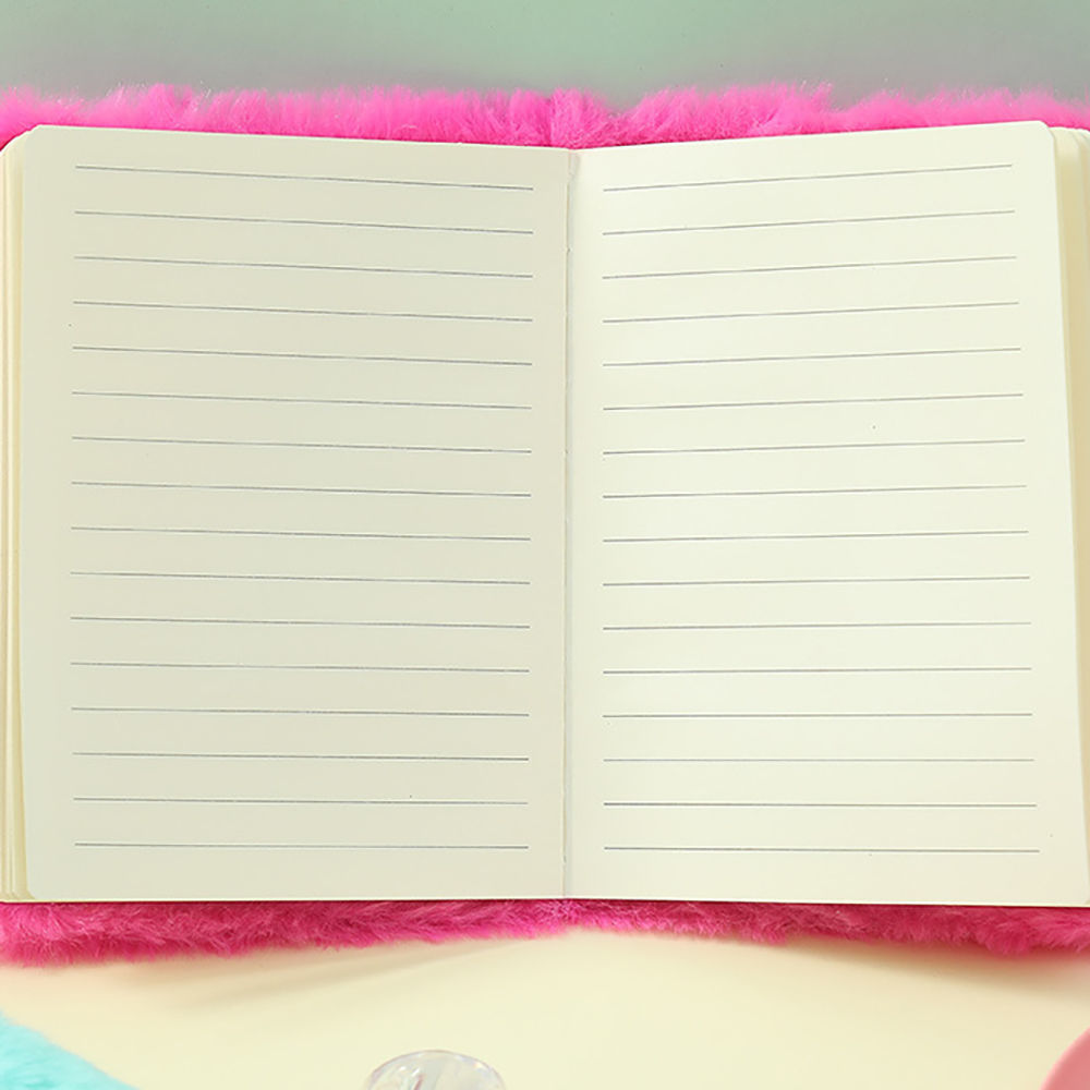 Kawaii-Notizbuch mit Plüscheinband