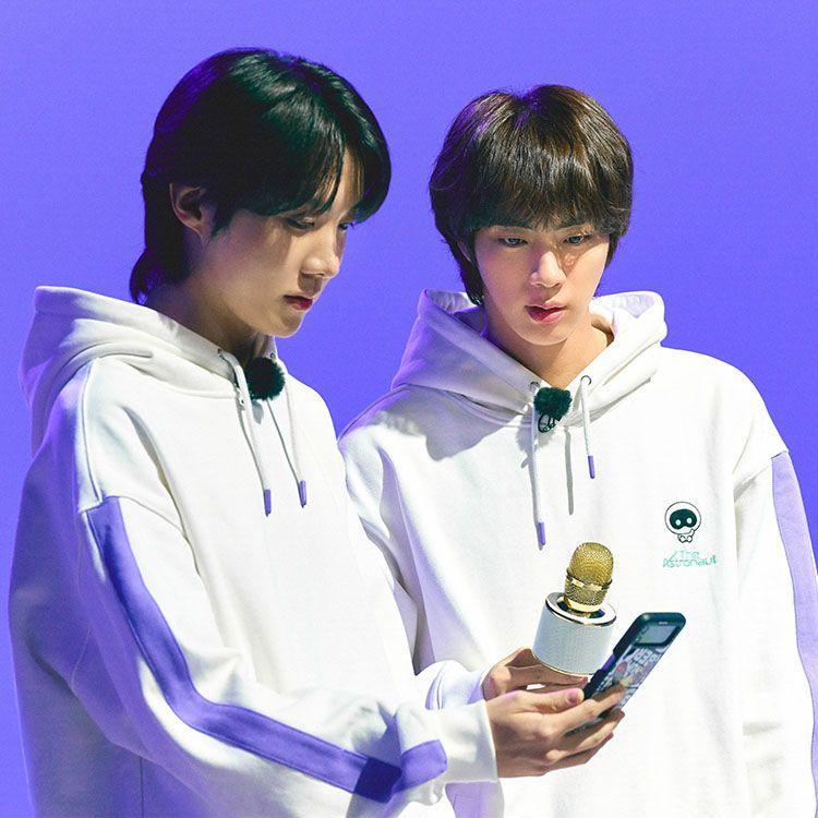 HOODIE / HOSEN / SET WOOTTEO DER ASTRONAUT/JIN BTS