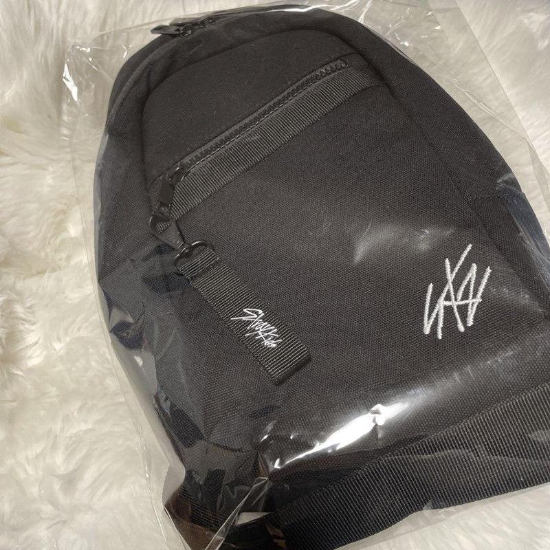 SLINGTASCHE STRAY KIDS