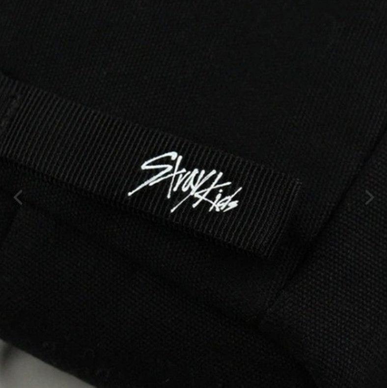 SLINGTASCHE STRAY KIDS
