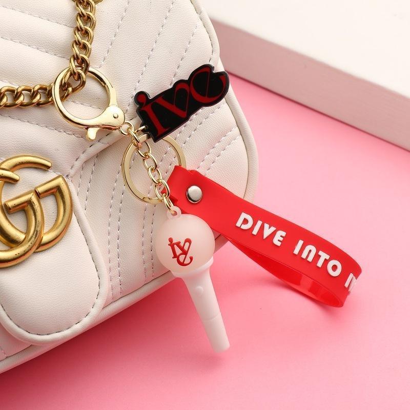 LICHTSTICKS SCHLÜSSELANHÄNGER VERSCHIEDENE KPOP-GRUPPEN