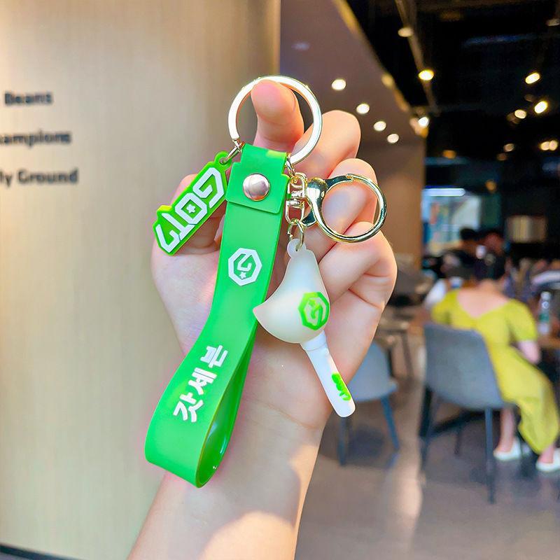 LICHTSTICKS SCHLÜSSELANHÄNGER VERSCHIEDENE KPOP-GRUPPEN