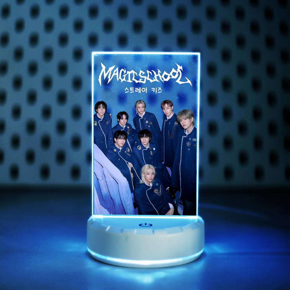 STRAY KIDS LED USB FARBE ÄNDERNDE LAMPEN (7 FARBEN) alle Mitglieder!