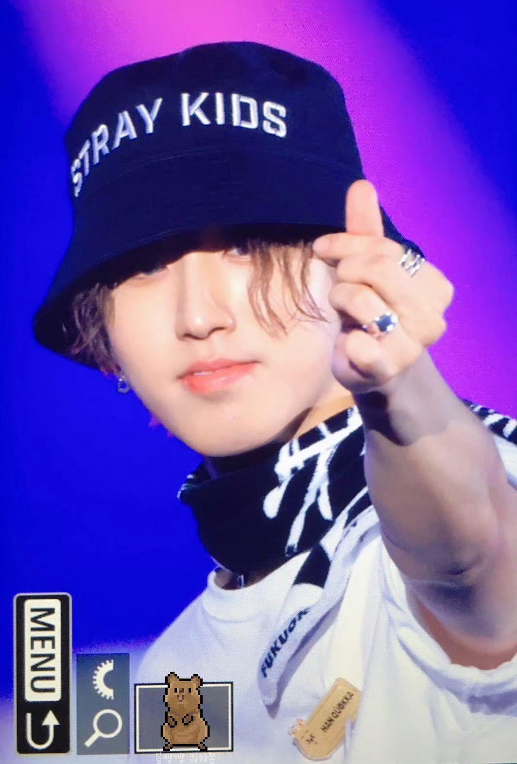 BUCKET HAT STRAY KIDS BESTICKUNG