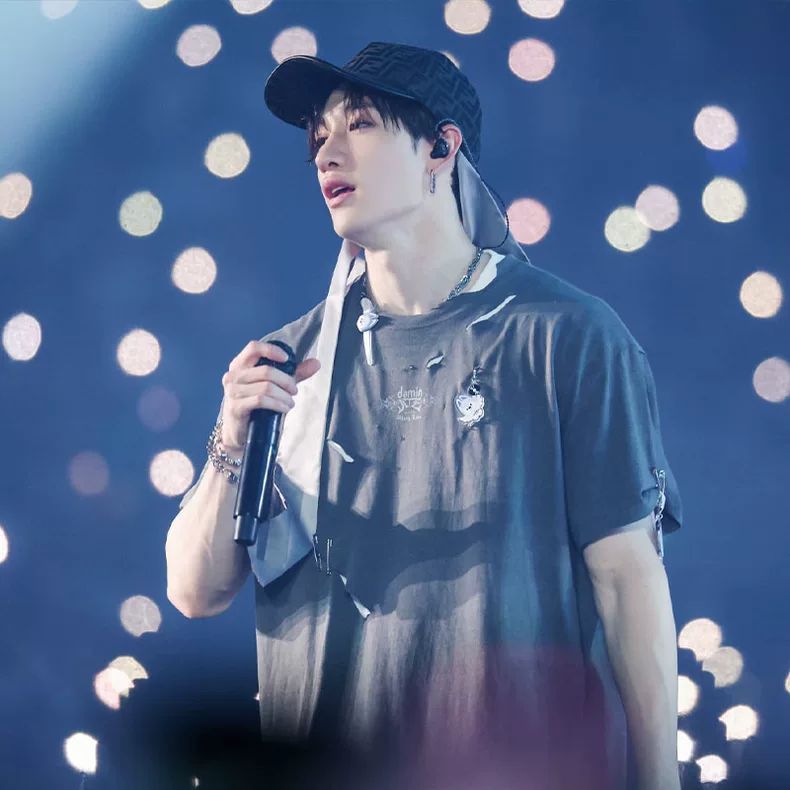 STRAY KIDS MERCH DOMINATE TOUR T-SHIRT 100% BAUMWOLLE