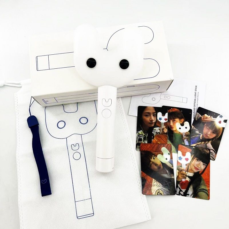 LIGHTSTICK NEWJEANS NJZ BLUETOOTH MIT PHOTOKARTEN