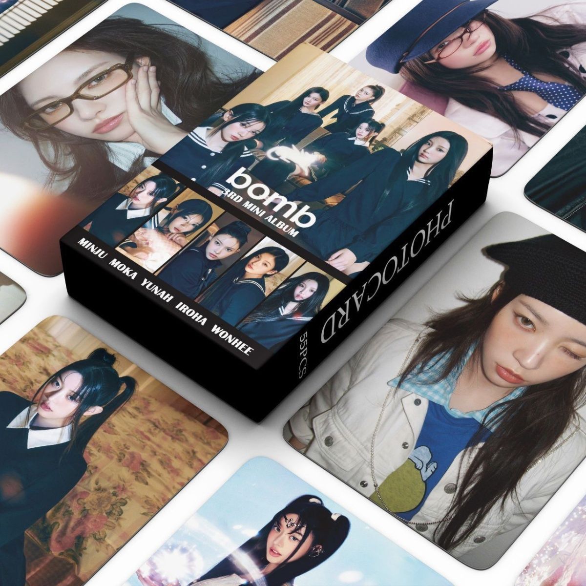 ILLIT BOMB FOTOKARTEN 55 STÜCK