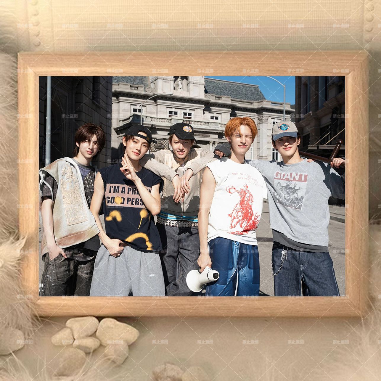 CORTIS DEKORATIVER RAHMEN - VERSCHIEDENE GRÖSSEN UND BILDER