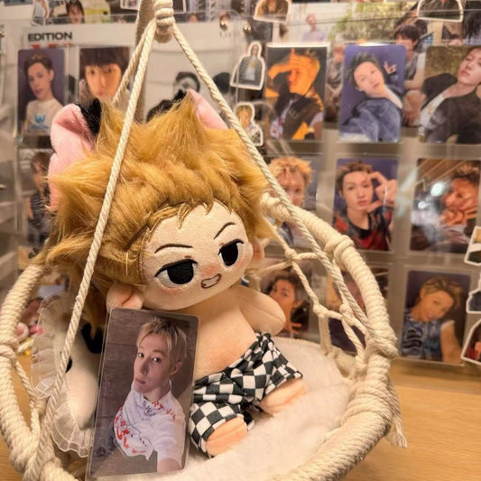 MINI-PUPPE JUHOON CORTIS 10 CM