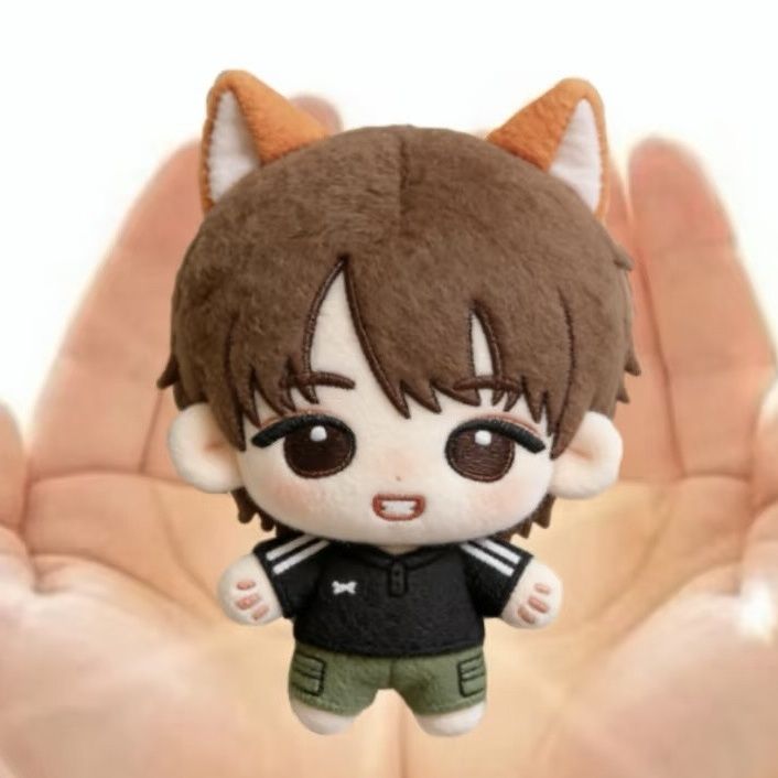 MINI-PUPPE JUHOON CORTIS 10 CM