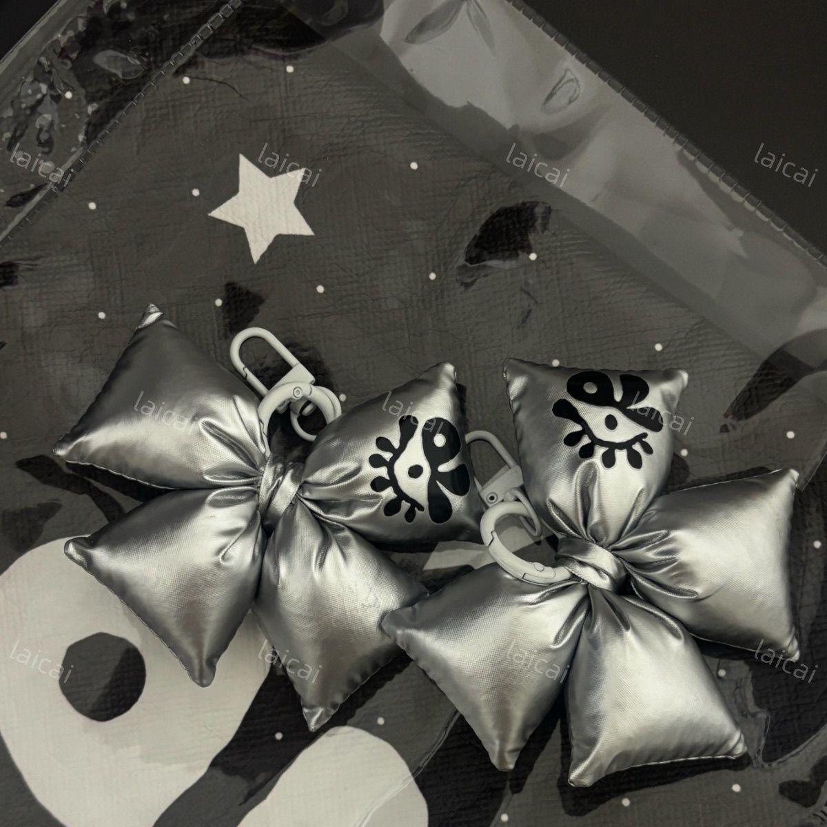 CORTIS PLÜSCHSCHLÜSSELANHÄNGER