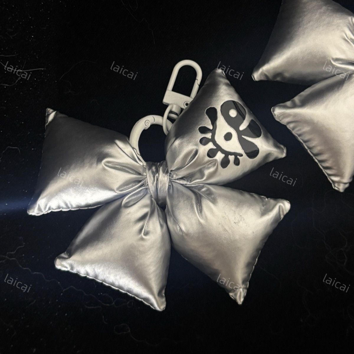 CORTIS PLÜSCHSCHLÜSSELANHÄNGER