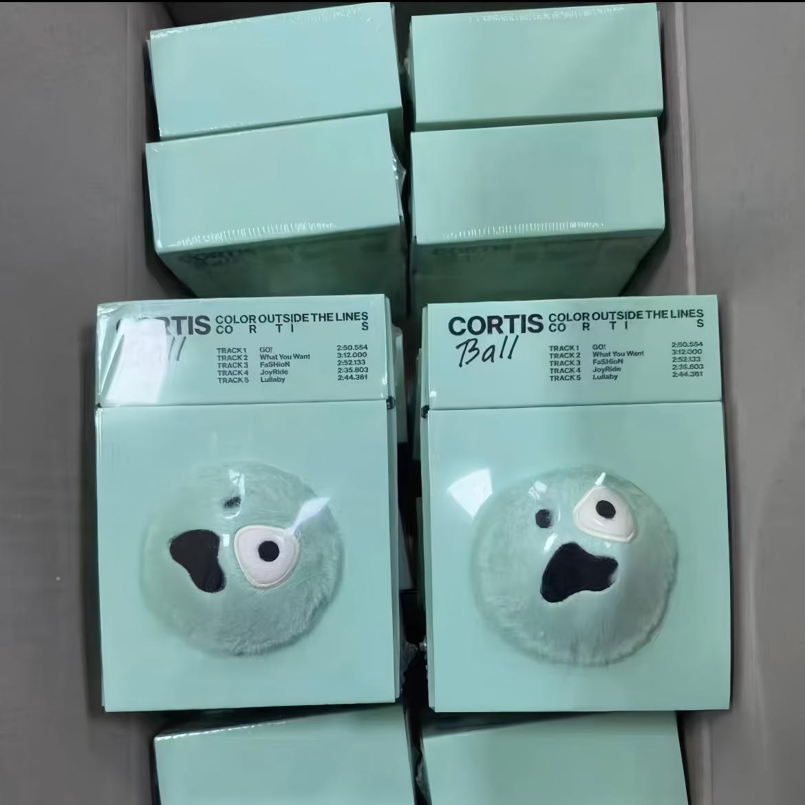 CORTIS PLÜSCHSCHLÜSSELANHÄNGER