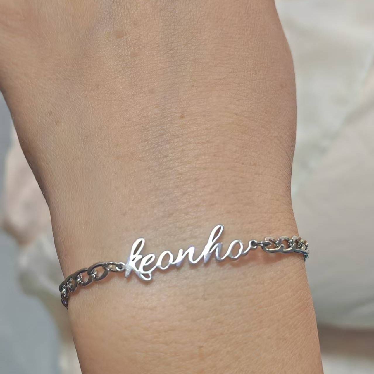 CORTIS OHRRINGE AUS TITANSTAHL (Paar) - FÜR ALLE MITGLIEDER