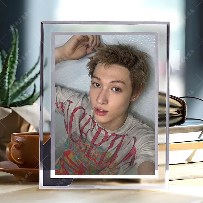 CORTIS DEKORATIVER RAHMEN - VERSCHIEDENE GRÖSSEN UND BILDER