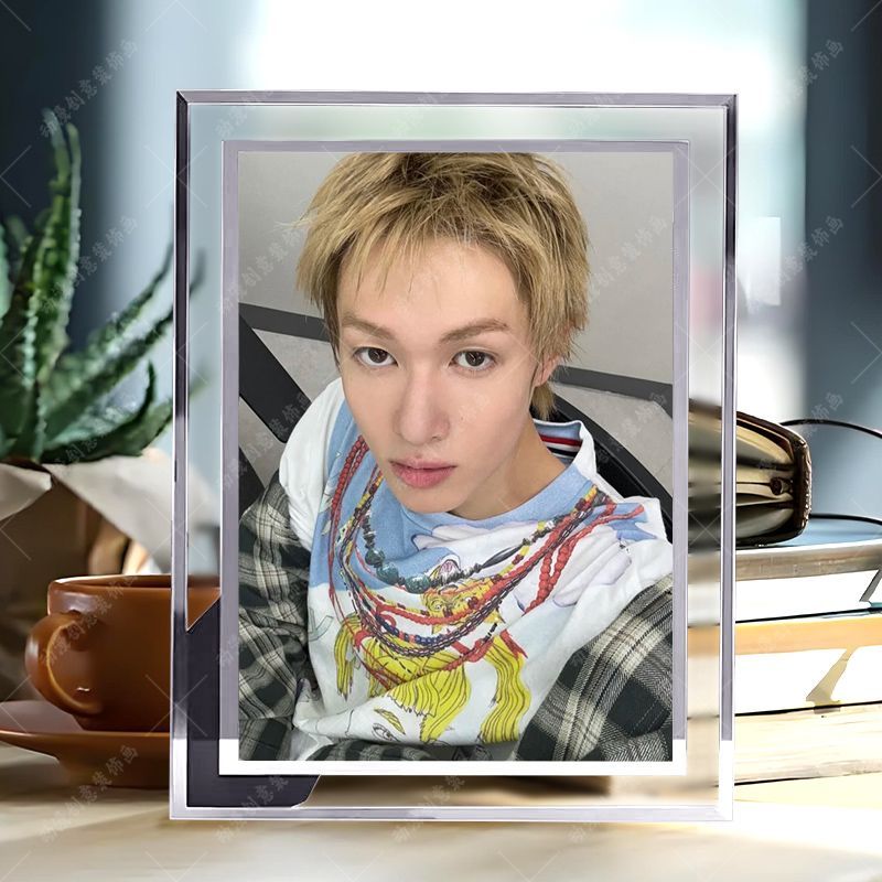 CORTIS DEKORATIVER RAHMEN - VERSCHIEDENE GRÖSSEN UND BILDER