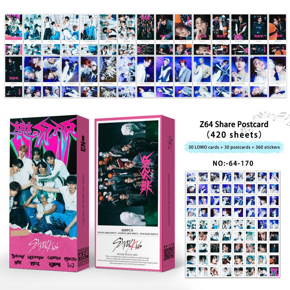 FOTOKARTEN STRAY KIDS 420 STÜCK (30 FOTOKARTEN + 30 POSTKARTEN + 360 STICKER)