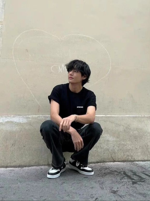 BTS V T-SHIRT 100% BAUMWOLLE