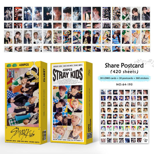 FOTOKARTEN STRAY KIDS 420 STÜCK (30 FOTOKARTEN + 30 POSTKARTEN + 360 STICKER)